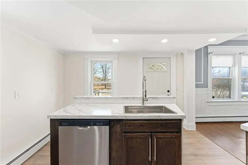 86 Wood Street Coventry RI 02816