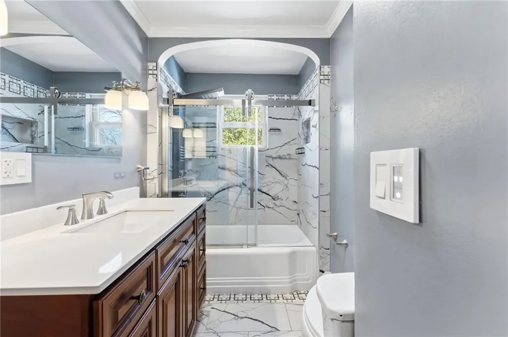 86 Wood Street Coventry RI 02816