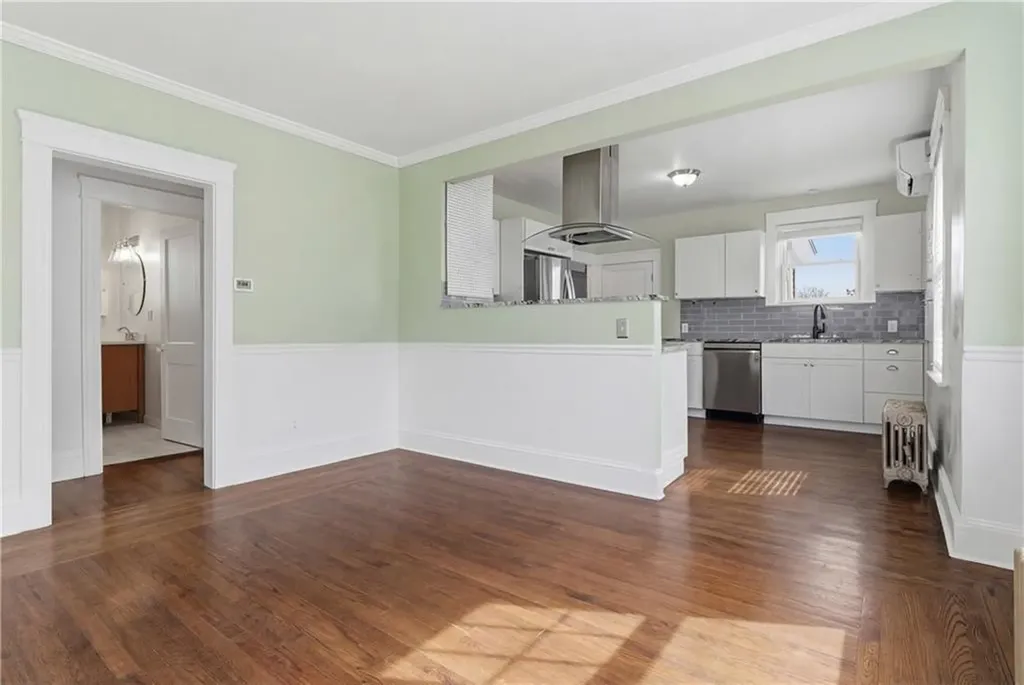 49 Harcourt Avenue Pawtucket RI 02861