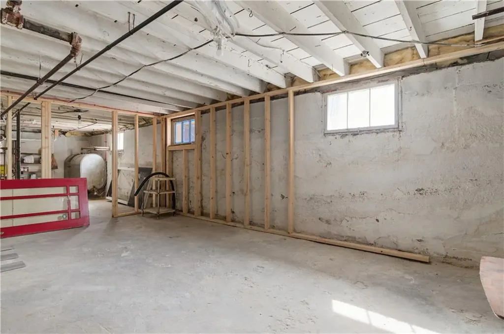 49 Harcourt Avenue Pawtucket RI 02861