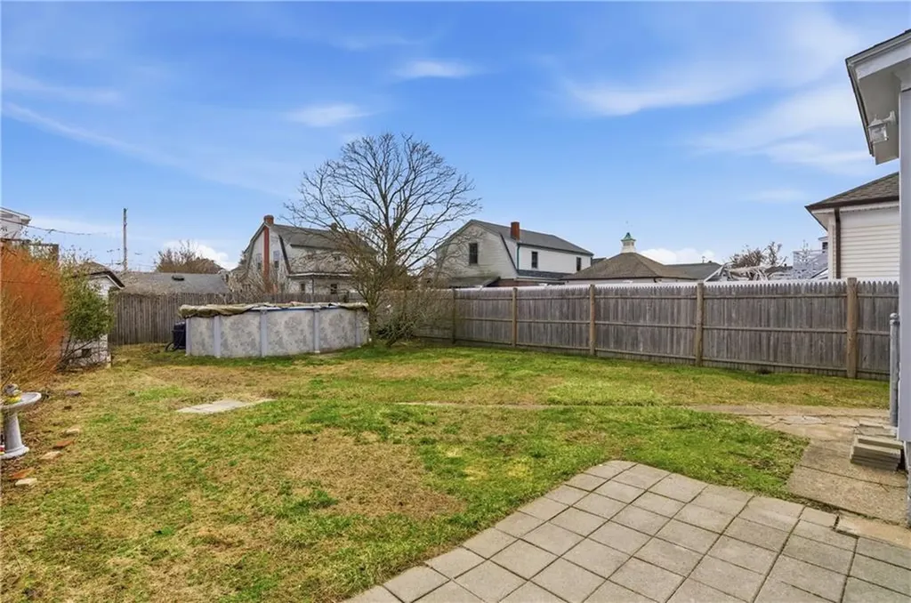 49 Harcourt Avenue Pawtucket RI 02861