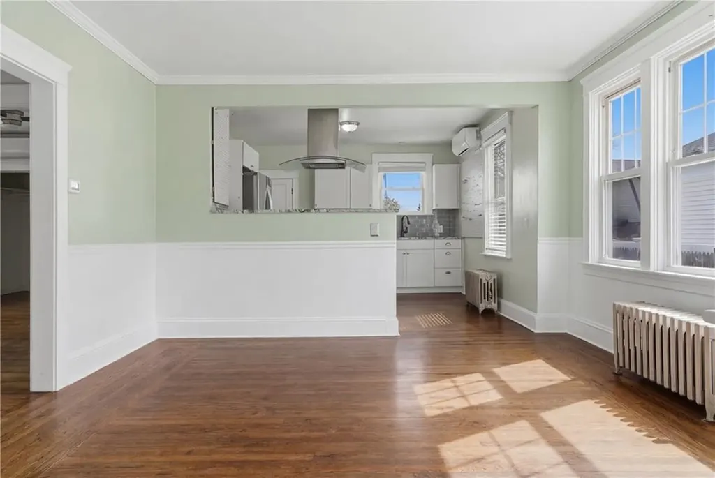 49 Harcourt Avenue Pawtucket RI 02861