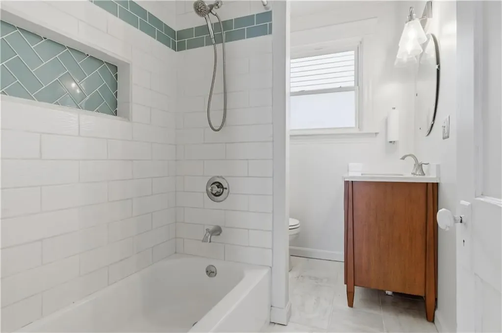 49 Harcourt Avenue Pawtucket RI 02861