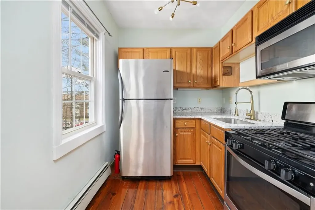104 Dexter Street Providence RI 02909