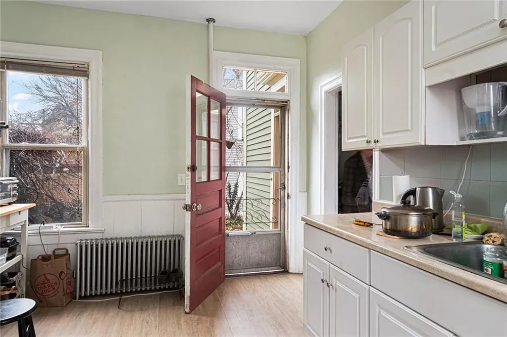 87 Hope Street Providence RI 02906