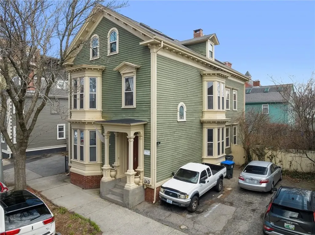87 Hope Street Providence RI 02906