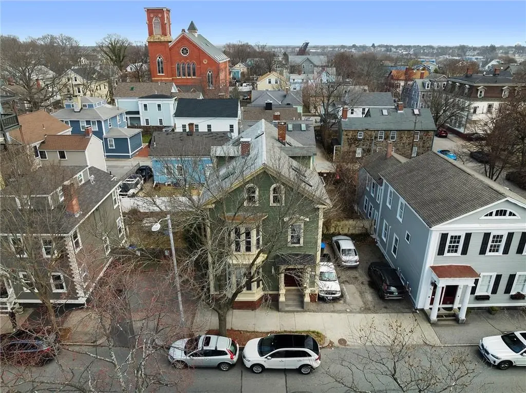87 Hope Street Providence RI 02906