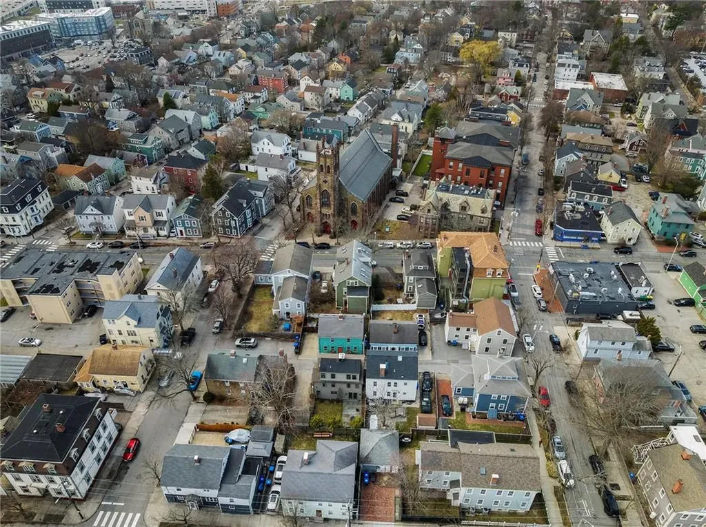 87 Hope Street Providence RI 02906