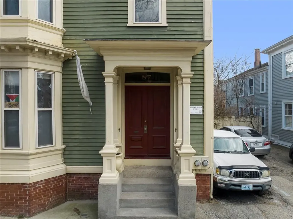 87 Hope Street Providence RI 02906
