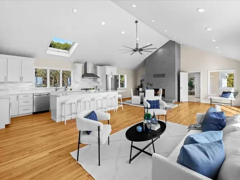 95 Holman Street Portsmouth RI 02871