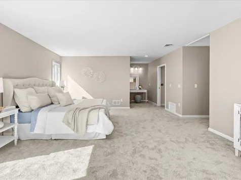 95 Holman Street Portsmouth RI 02871