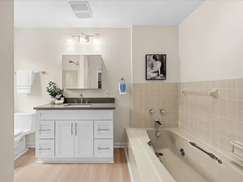 95 Holman Street Portsmouth RI 02871