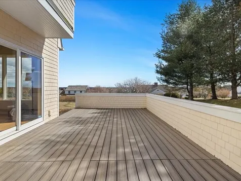 95 Holman Street Portsmouth RI 02871