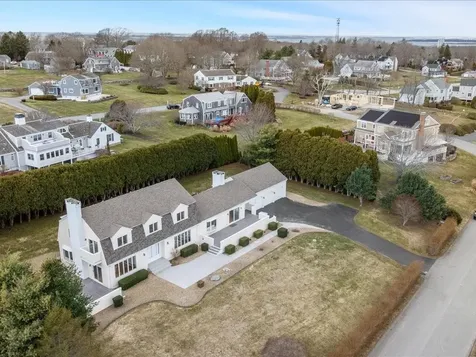 95 Holman Street Portsmouth RI 02871