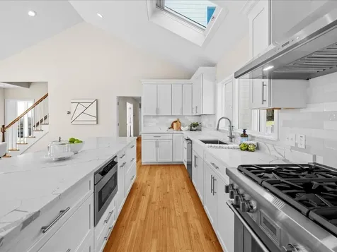 95 Holman Street Portsmouth RI 02871