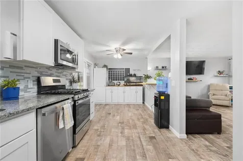 69 Walden Way Cranston RI 02921