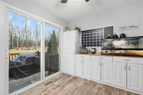 69 Walden Way Cranston RI 02921