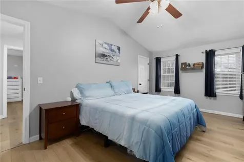 69 Walden Way Cranston RI 02921