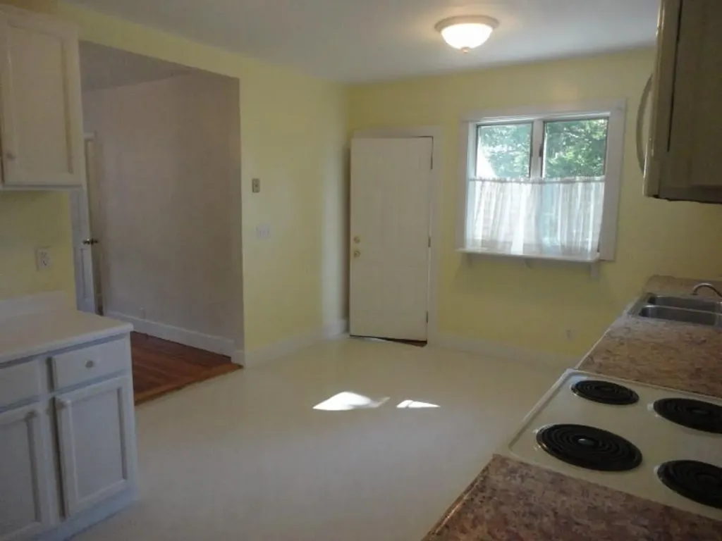 39 E Bowery Street Newport RI 02840