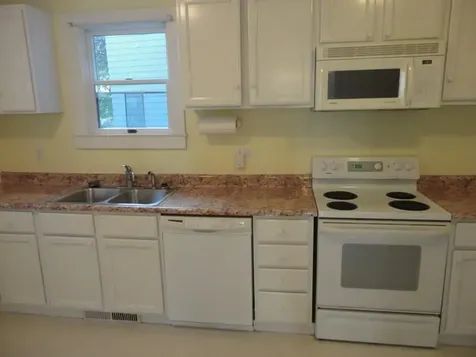 39 E Bowery Street Newport RI 02840