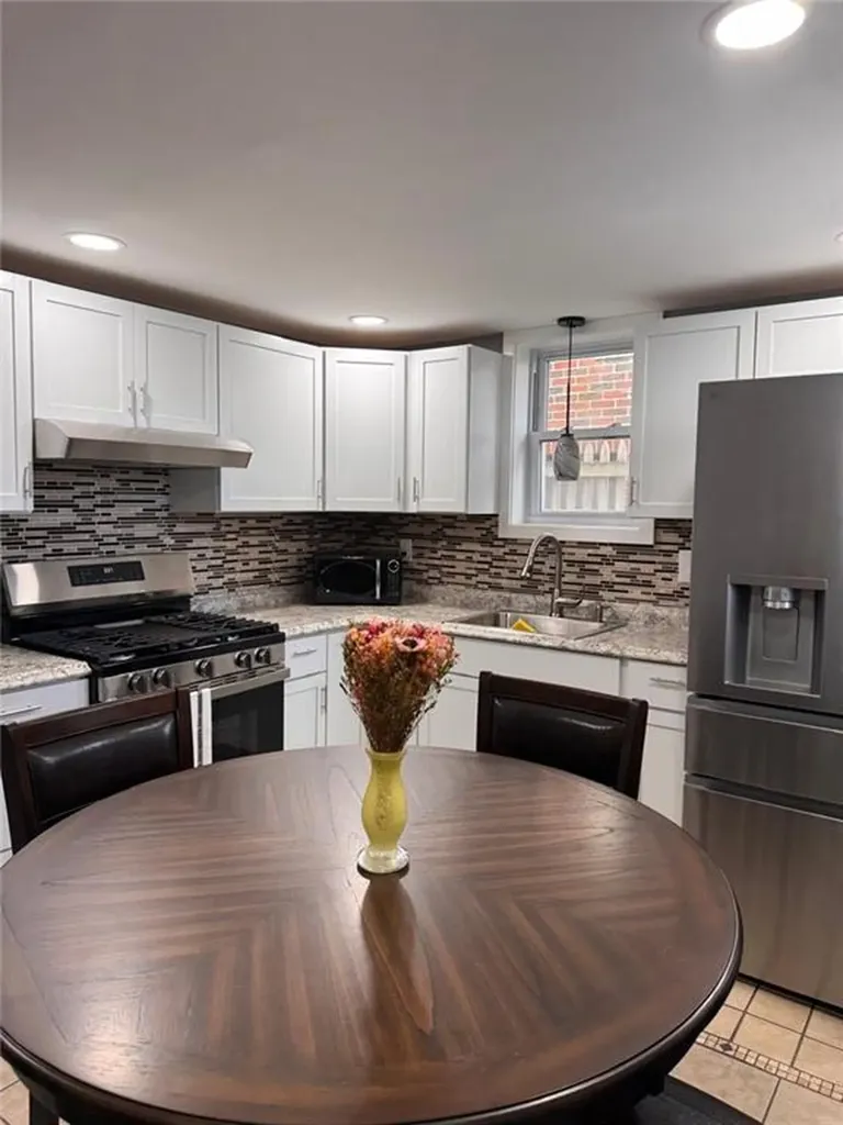 348 Union Avenue Cranston RI 02909