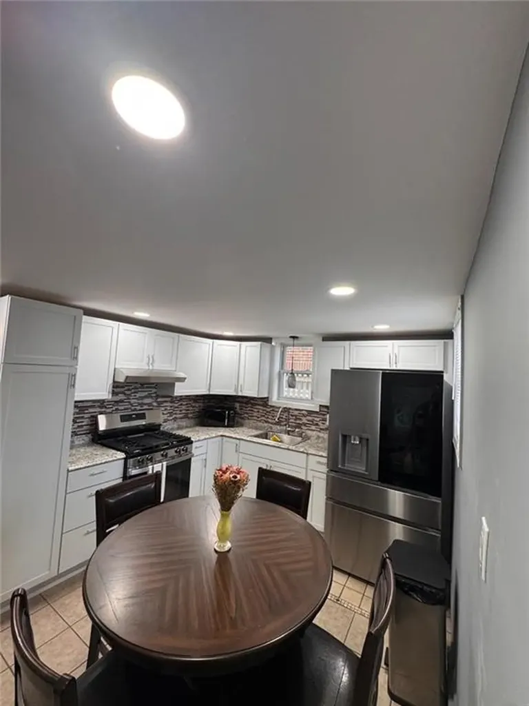 348 Union Avenue Cranston RI 02909