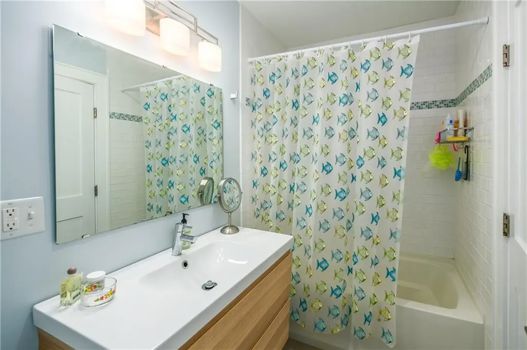 64 66 Battey Street Providence RI 02903