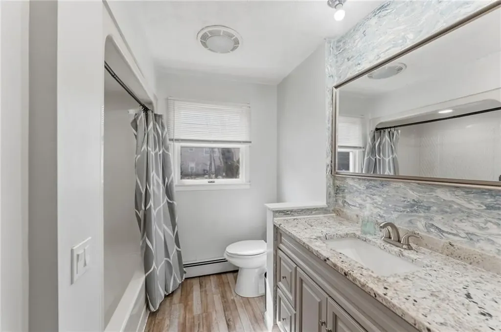 84 North View Avenue Cranston RI 02920
