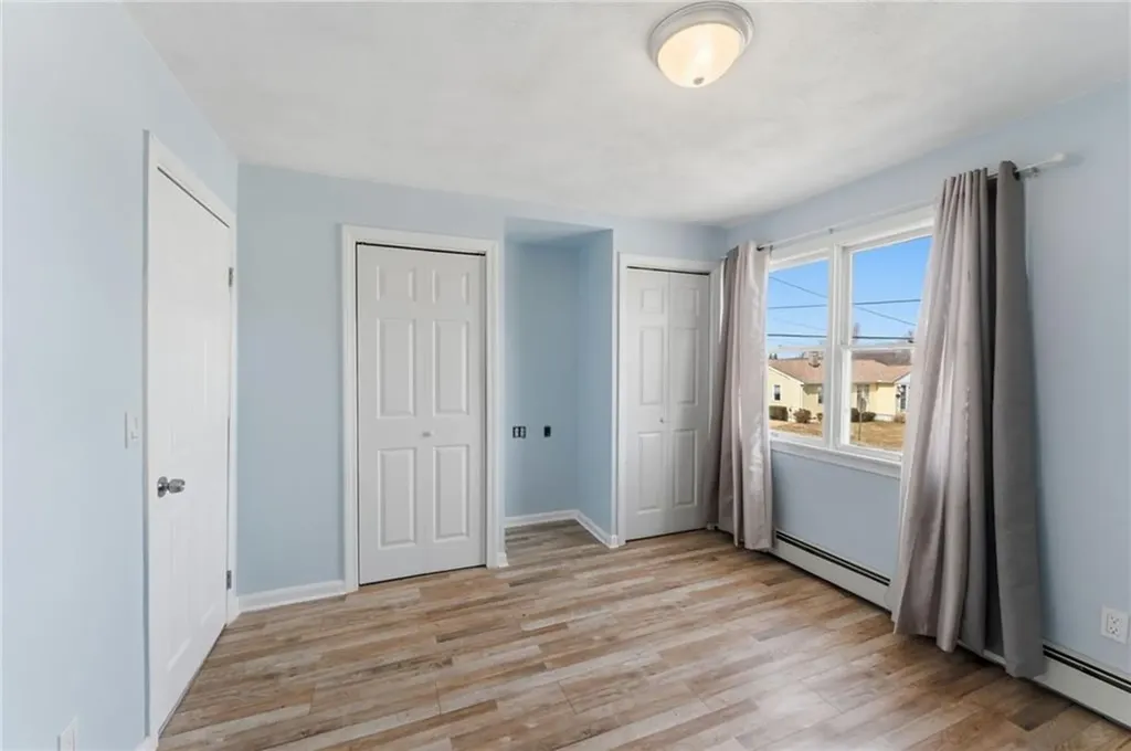 84 North View Avenue Cranston RI 02920