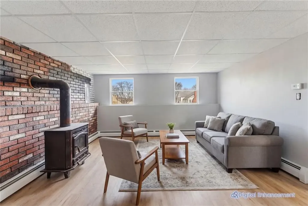 84 North View Avenue Cranston RI 02920