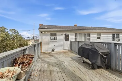 84 North View Avenue Cranston RI 02920