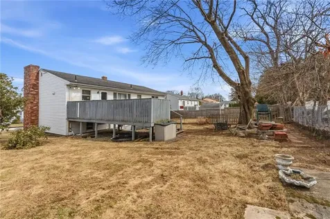 84 North View Avenue Cranston RI 02920