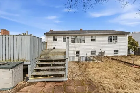 84 North View Avenue Cranston RI 02920