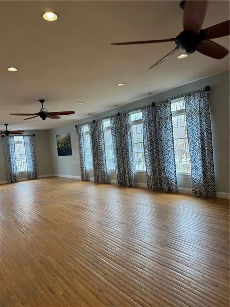 15 Bluebird Street Tiverton RI 02878