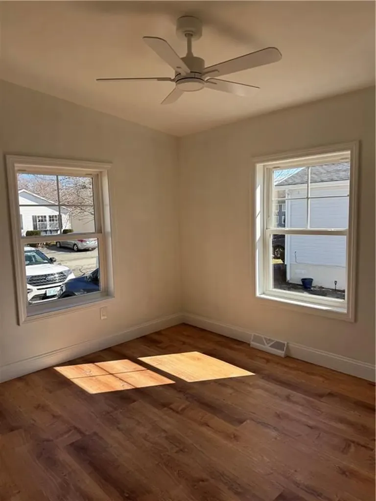 15 Bluebird Street Tiverton RI 02878
