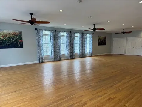 15 Bluebird Street Tiverton RI 02878