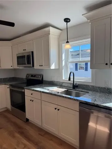 15 Bluebird Street Tiverton RI 02878