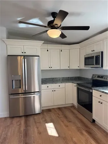 15 Bluebird Street Tiverton RI 02878