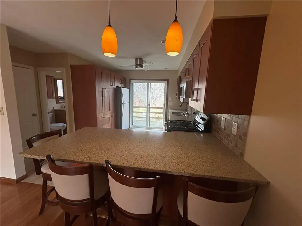 107 Arthurs Way Burrillville RI 02859