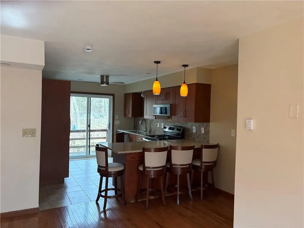 107 Arthurs Way Burrillville RI 02859