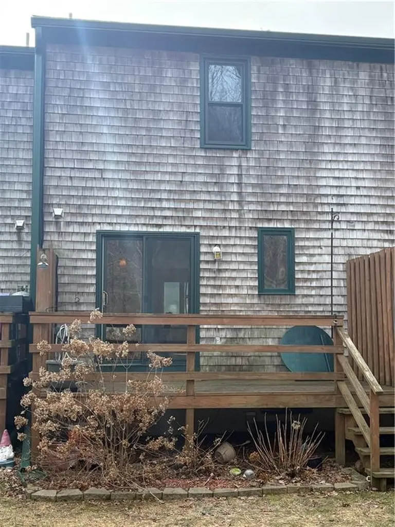 107 Arthurs Way Burrillville RI 02859