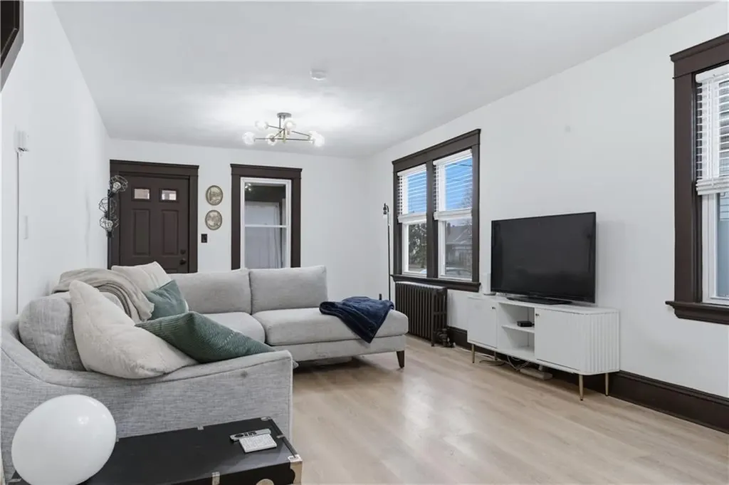44 Holburn Avenue Cranston RI 02910