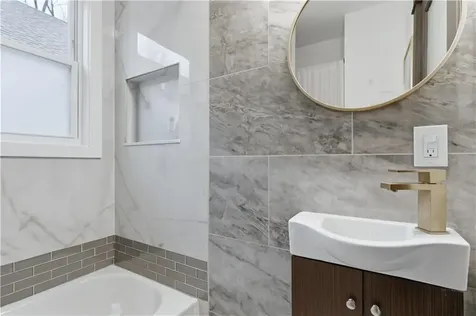 44 Holburn Avenue Cranston RI 02910