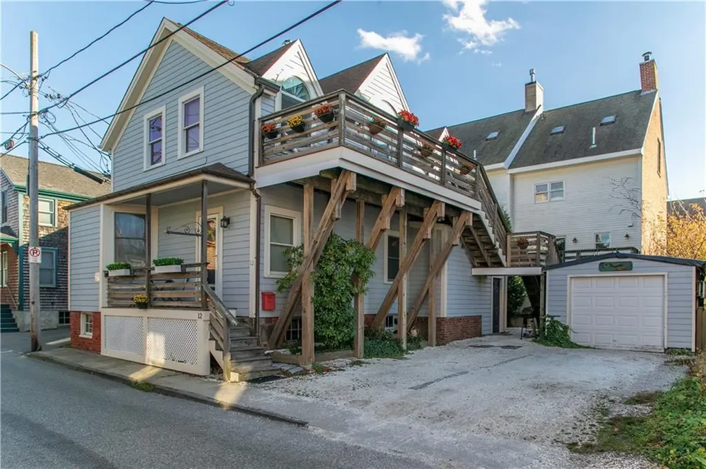 12 Goodwin Street Newport RI 02840