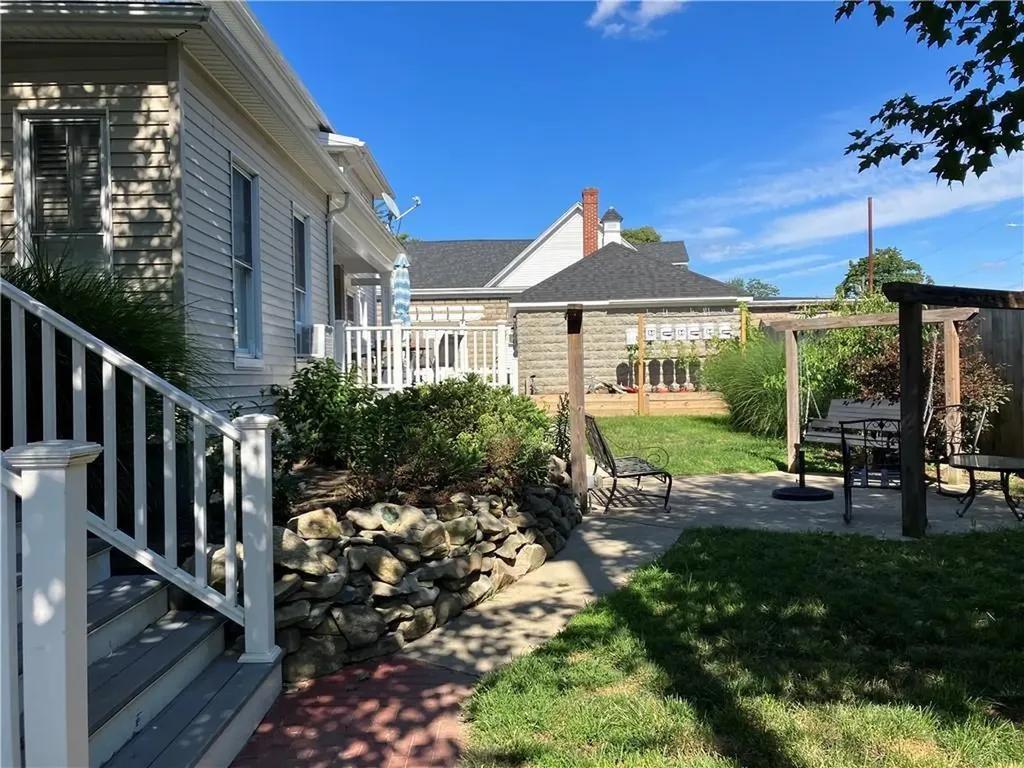52 Manning Street Warren RI 02885