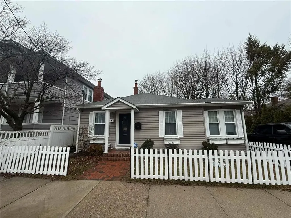 136 Hemond Avenue Woonsocket RI 02895