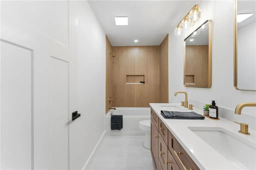 142 Fisher Street Attleboro MA 02703