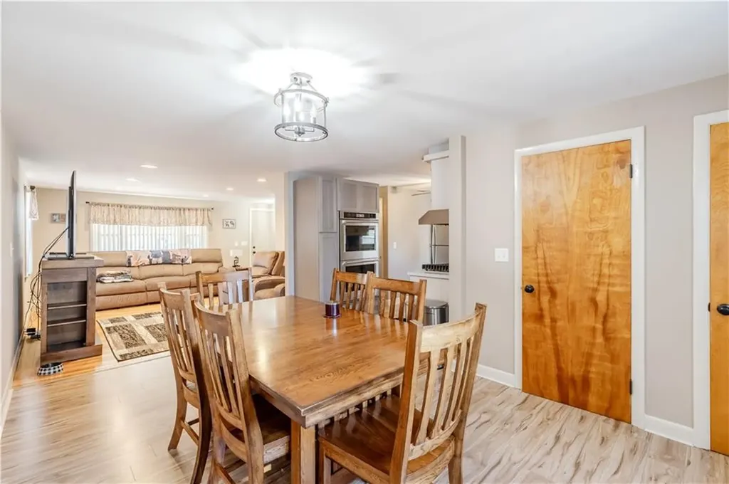 1785 W Shore Road Warwick RI 02889