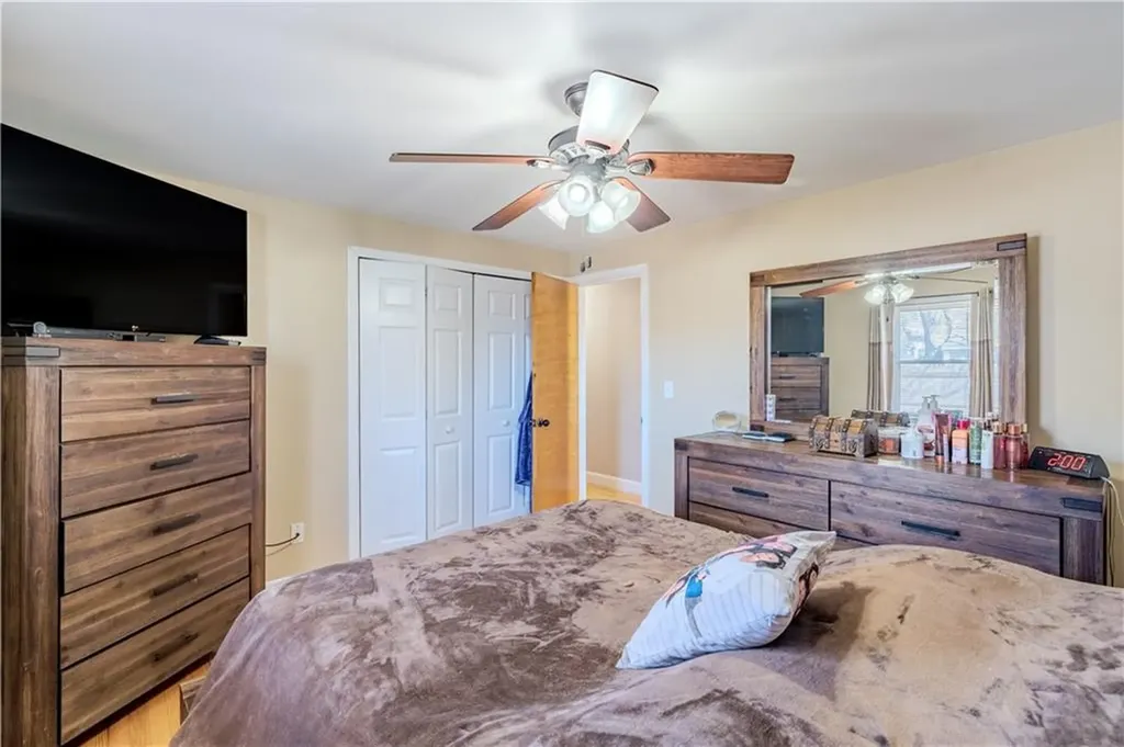 1785 W Shore Road Warwick RI 02889