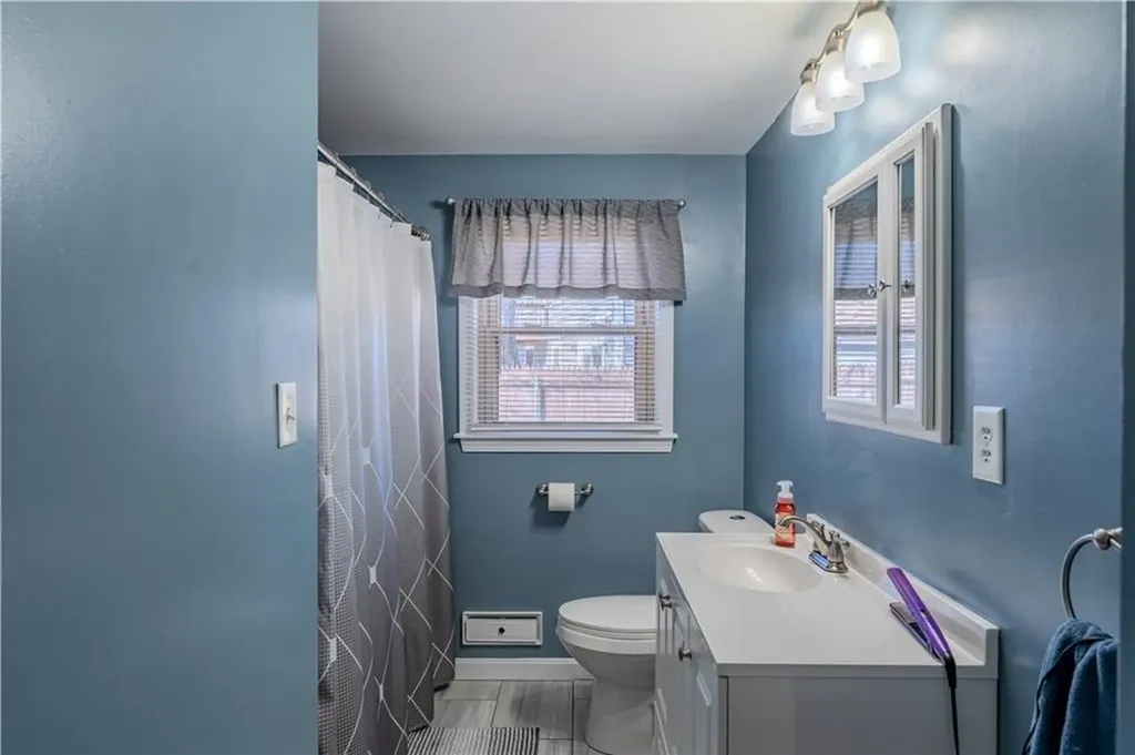 1785 W Shore Road Warwick RI 02889